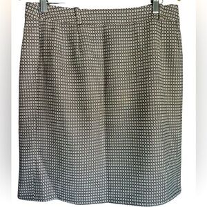 Silky skirt made in Italy Size US 16 EU 46. Very soft and light.